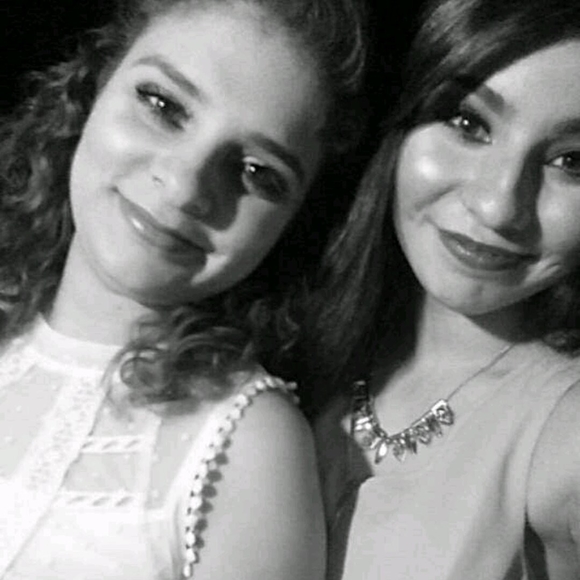 Meet your Posher, Daniela - Picture 1 of 1